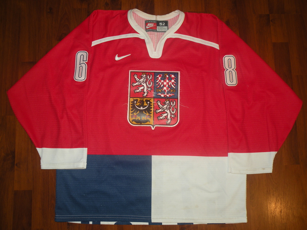 1998 Czech Republic Jersey - Front